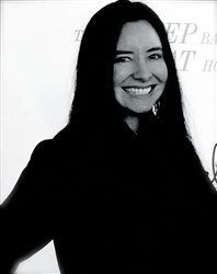 Emy Elizabeth d Freeman Power Press Kit